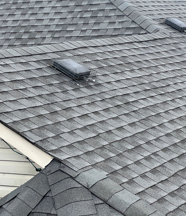 DAMAGED / MISSING SHINGLES - ROOF MAINTENANCE & REPAIRS in Roofing in Mississauga / Peel Region