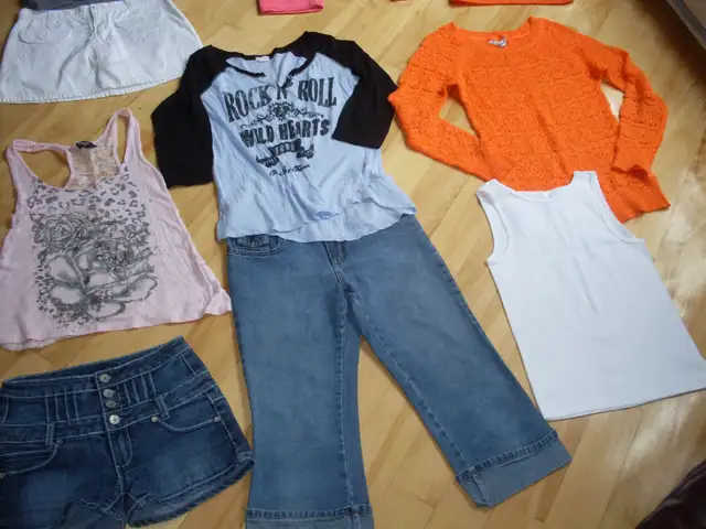 Vêtement été fille grandeur 14 ans / Small État neuf in Kids & Youth in Longueuil / South Shore - Image 5