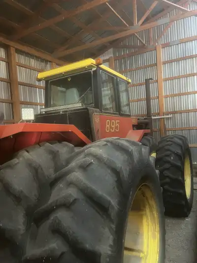 1982 7900 hrs atom jet kit led lights in very good shape upgraded seat and auto steer 32000 obo