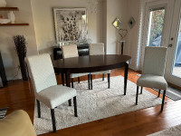 Contemporary Dining Table and 4 Chairs