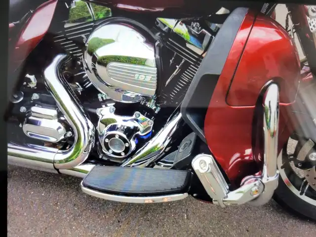 Harley Davidson Electra Glide Limited 2016 in Touring in Shawinigan - Image 7