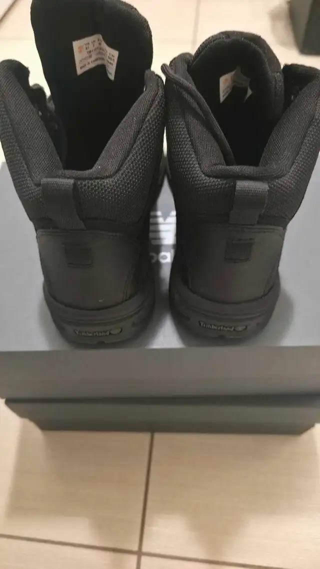 Timberland Men's White Ledge Mid Waterproof Hiking Boot in Men's Shoes in Markham / York Region - Image 4