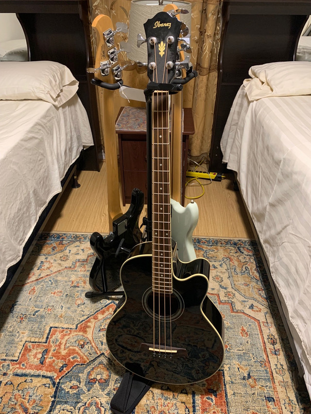 Ibanez AEB8E acoustic bass guitar (used) in Guitars in City of Toronto