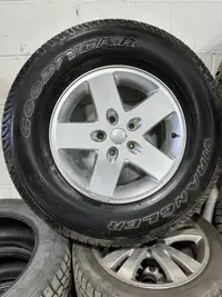 Pneu / tire 255 75 R17.  Good year 175$