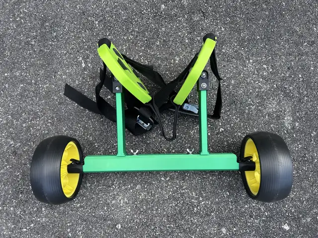 Heavy duty Kayak-Canoe wheel cart in Water Sports in Ottawa - Image 3