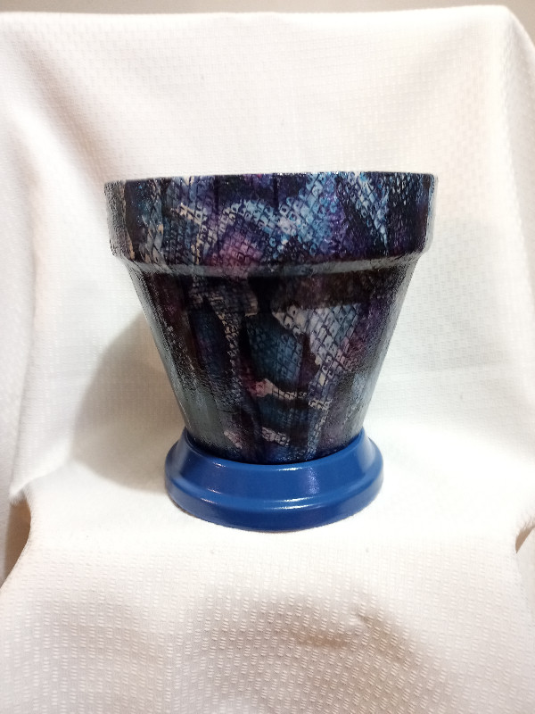 Snake print Planters (blue/purple)~Handmade! in Home Décor & Accents in Mississauga / Peel Region - Image 4