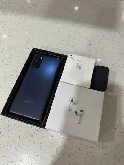 Samsung Galaxy S20 128GB **Earbuds/Charger Set/Delivery**, View more