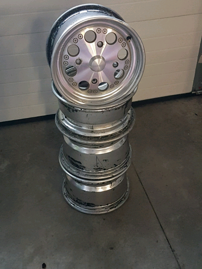 stock can am 12 inch renagade rims 150$