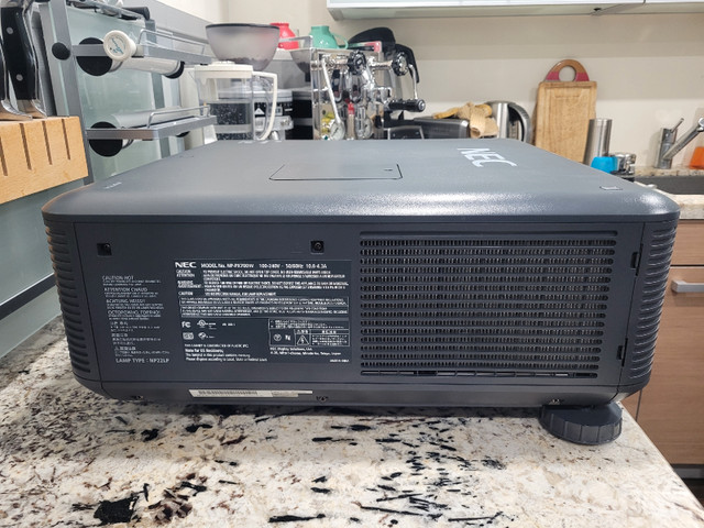 NEC NP-PX700W  PROJECTOR  in General Electronics in City of Toronto - Image 3