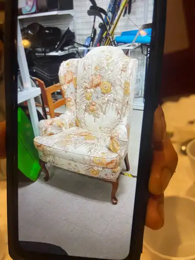 Fauteuil Vintage Classique ( antique) $69, View more