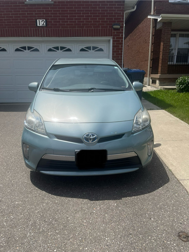 2013 Toyota Prius Plug-in HYBRID | ELECTRIC in Cars & Trucks in Mississauga / Peel Region - Image 2
