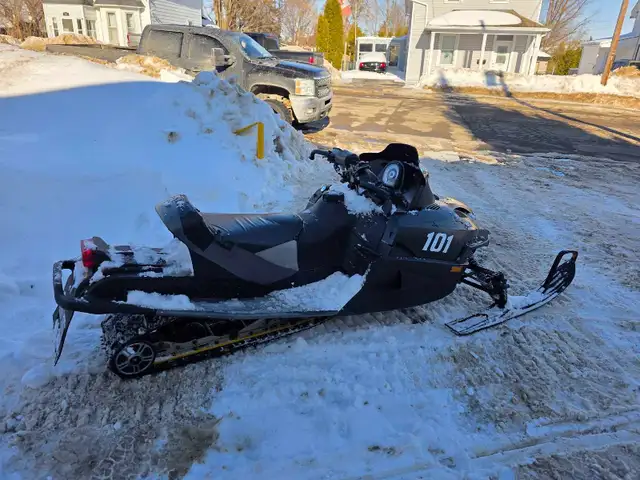 firecat/sabercat  in Snowmobiles in Ottawa - Image 7