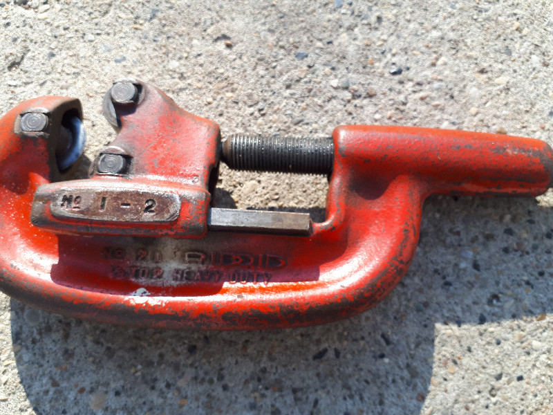 Ridged pipe cutter works great. Hand Tools St. Albert Kijiji