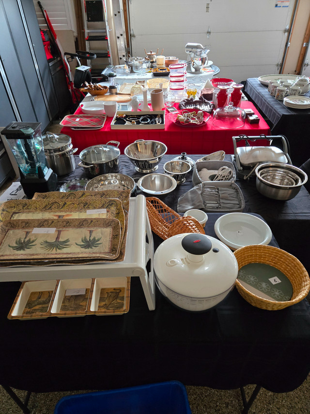 HUGE GARAGE SALE May 10 103 Fitzwilliam blvd off Hyde Park in Garage Sales in London - Image 2