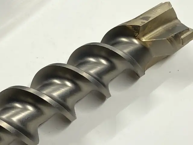 UCAN - SDS-Max 1-5/8" x 23" Rotary Hammer Drill Bit for Concrete in Power Tools in Edmonton - Image 8