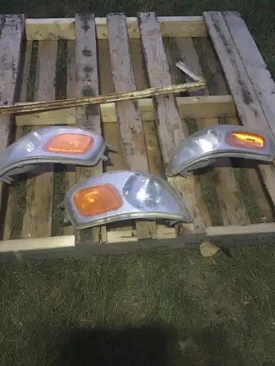 1998 Chevrolet Venture Headlights $35/each, View more
