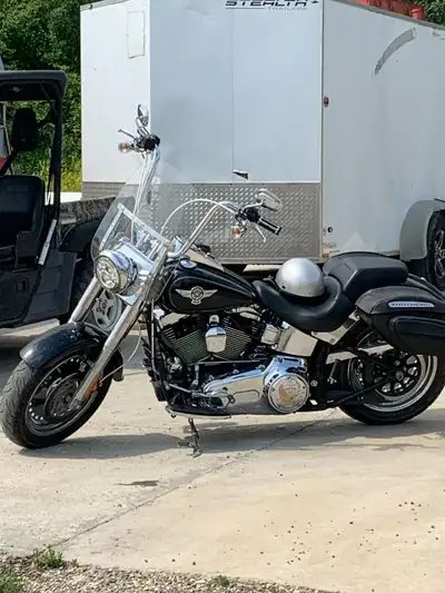 2013 year, screaming eagle air, Vance hinze custom exhaust, ape hangers, screaming eagle stage 2 kit...