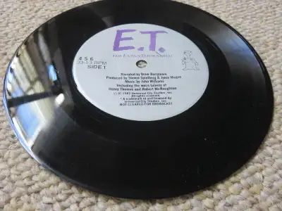E.T. The Extra-Terrestrial (1982) - 7" 33 RPM Record