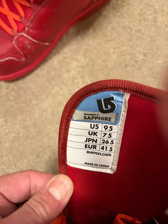 Snowboard Boots - Wm 9.5 in Snowboard in Calgary - Image 4