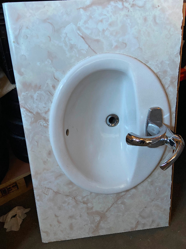 A Pair of Bathroom Sink with faucet in Plumbing, Sinks, Toilets & Showers in Edmonton - Image 2