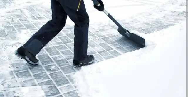 Snow Shoveling Available Now64877478431490120
