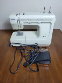 Kenmore 385 Free Arm Sewing Machine