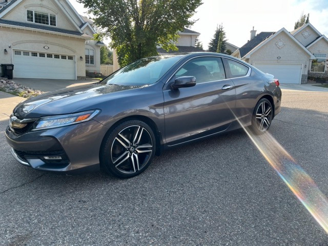 HONDA ACCORD 2017 COUPE V6 TOURING MANUAL TRANSMISSION in Cars & Trucks in Edmonton - Image 3