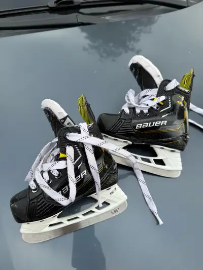 Bauer M5 Pro Skates Size 8k (Toddler), View more