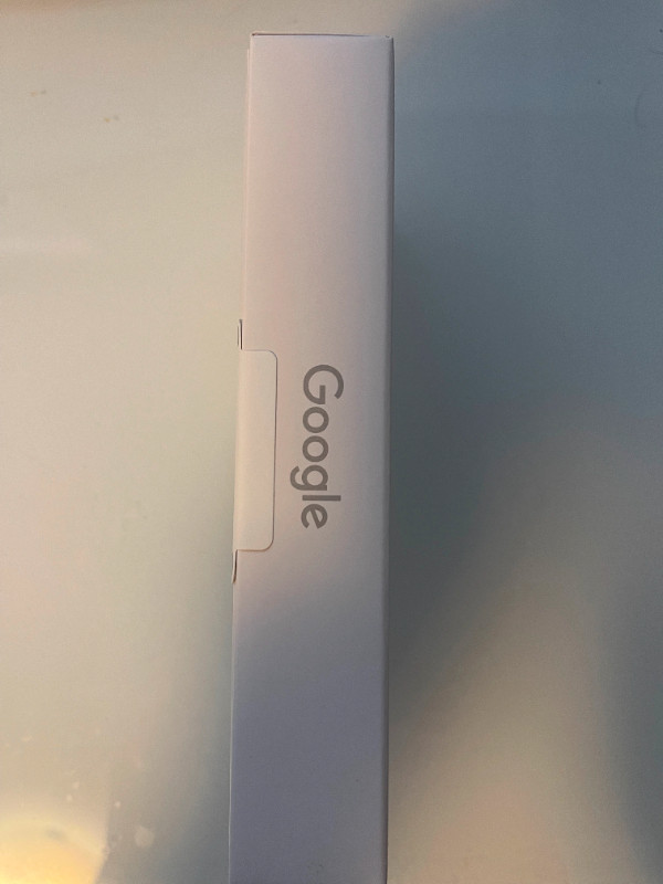 Google Pixel 7a 128 GB Charcoal - brand new unopened (Telus) in Cell Phones in Moose Jaw - Image 4