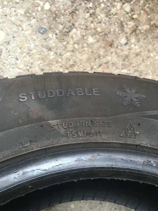 4 x 195/65R15 91t certified wintertrek studdable tires in Tires & Rims in Renfrew - Image 4