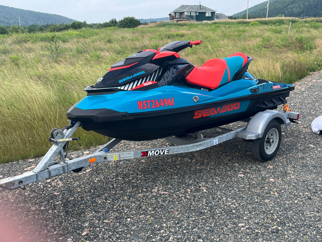 2019 seadoo Wake 155 only 19hrs. Mint in Personal Watercraft in City of Halifax
