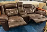 BROWN LEATHER RECLINING LOVESEAT