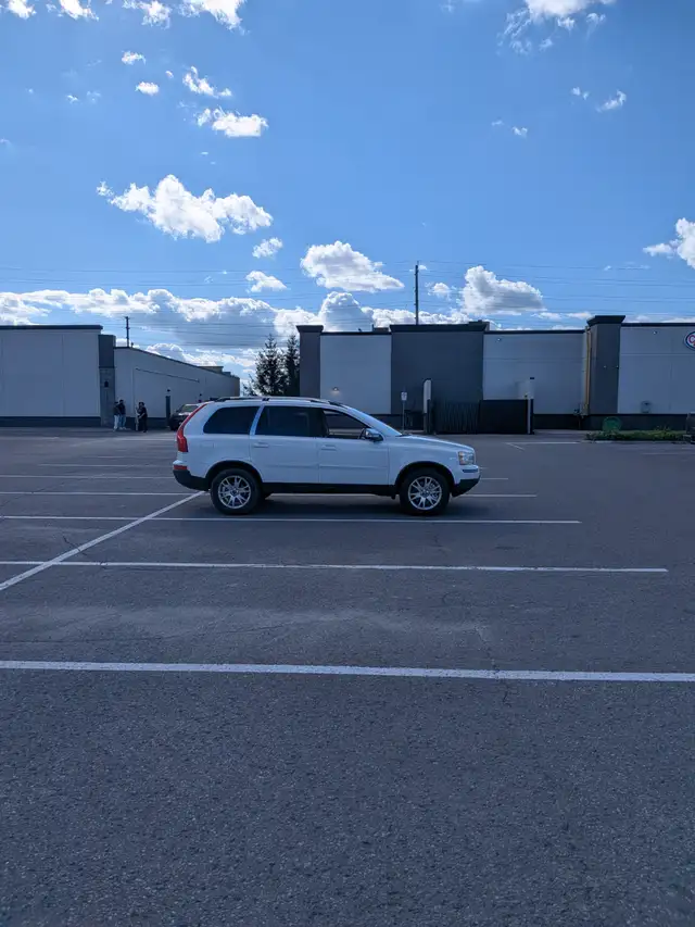 Volvo XC90 V8559287602806138884