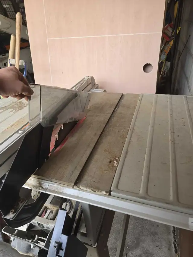 craftsman table saw in Power Tools in Edmonton - Image 4