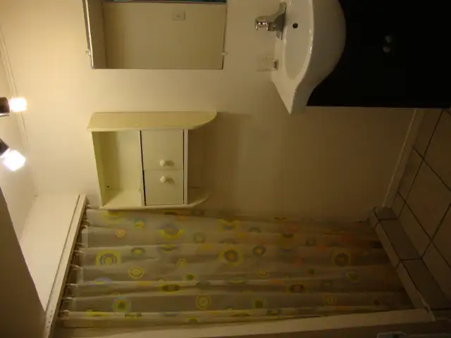 Furnished bachelor apt at basement. in Long Term Rentals in City of Toronto - Image 5