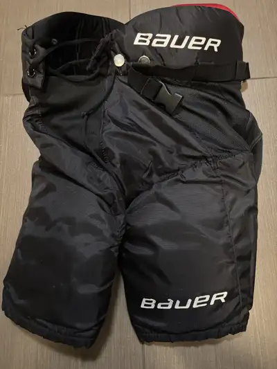 Bauer Jr S Pants / Bauer Nexus Size 12 Shin Guards , View more