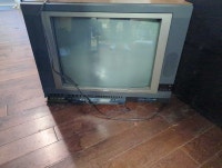 LXI TV and VCR Combo