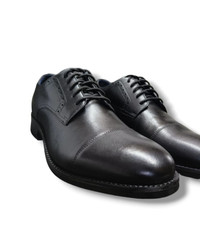 Cole Haan Men Leather shoe