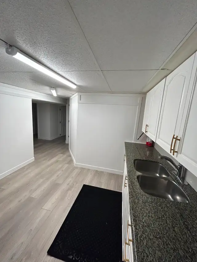 Private Room for Rent — Stittsville (Near Kanata) | $780/month A in Room Rentals & Roommates in Ottawa - Image 2