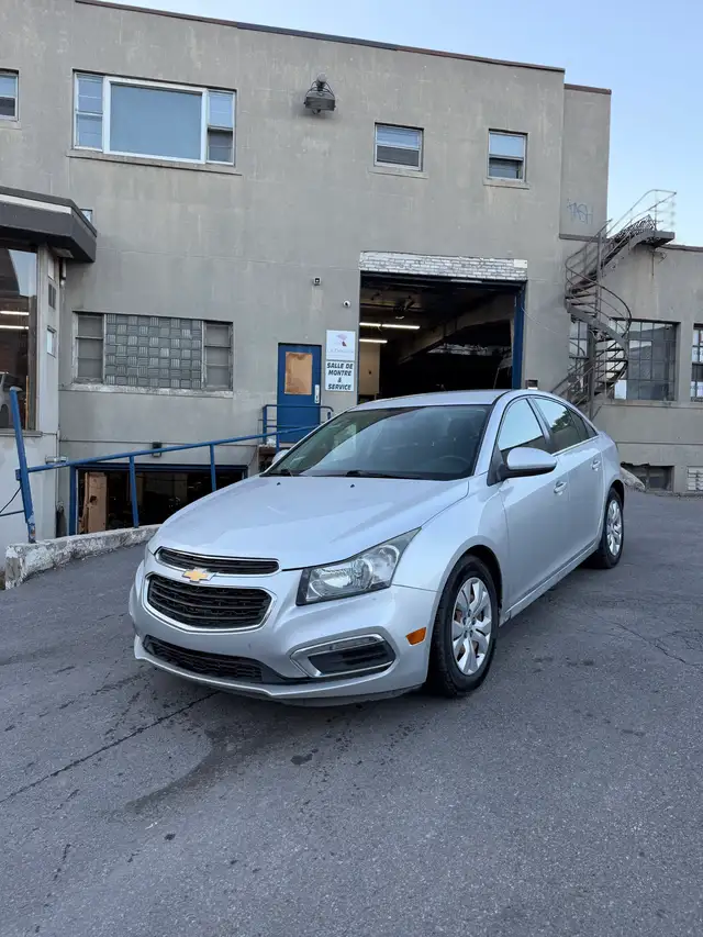 We buy Cars/Nous achetons des voitures  in Cars & Trucks in City of Montréal - Image 2