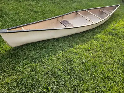Canoe très léger En fibres de verre Marque Quessy Protecteur d'étraves en Kevlar