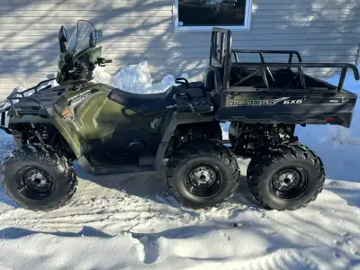 Polaris big boss 2022 1090km Garantie km+ transferable incluse Rack inclus Support pour scie a chain...