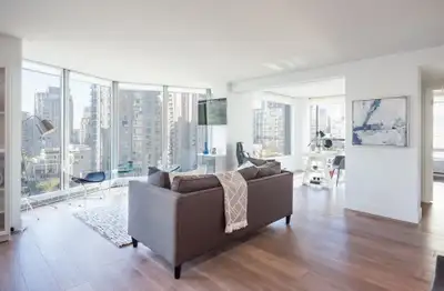 Looking for a comfy, stylish space without the hassle? This small private room with a twin-sized bed...