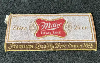 This is a cotton bar towel/mat. It is not very big, but like brand new condition. Measurements are i...