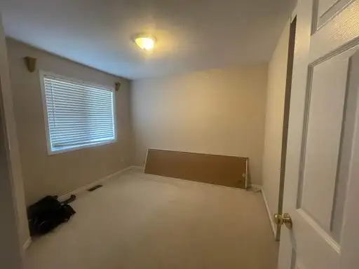 ROOMS AVAILABLE FOR GIRLS in Room Rentals & Roommates in Ottawa - Image 5