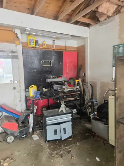 garage of idems, View more