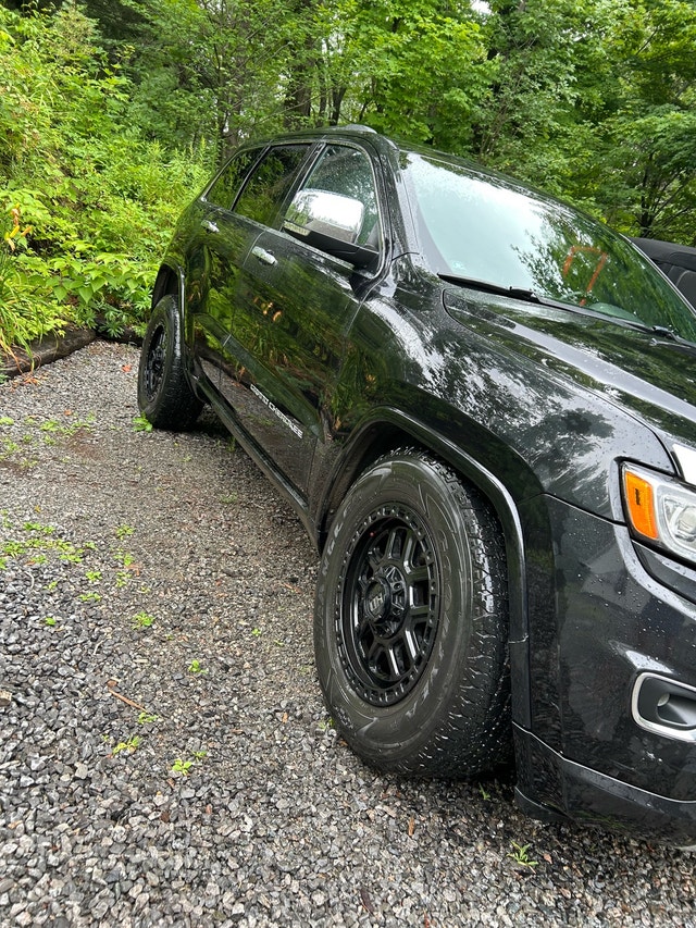 Jeep Grand Cherokee Overland 2015 — photo 2