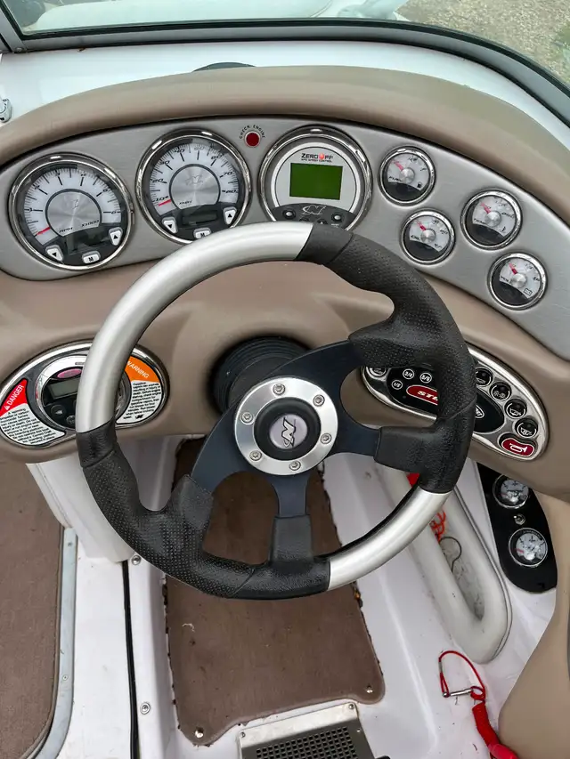 2008 Nautique surf boat in Powerboats & Motorboats in Saskatoon - Image 5