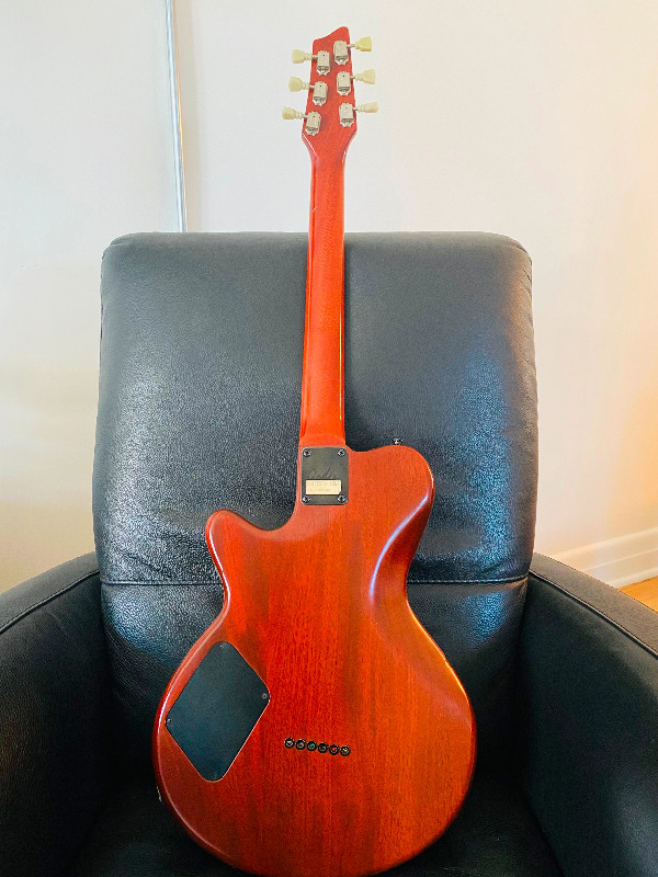 Guitare Godin LG HBM Amber Red 1996. in Guitars in City of Montréal - Image 2