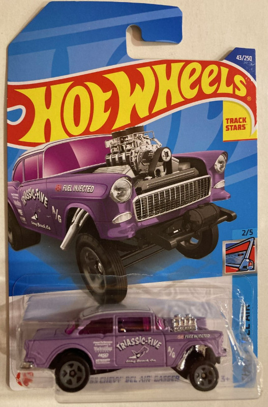 Hot Wheels 1:64 Scale 1955 Chevrolet Bel Air Collectibles in Toys & Games in Trenton - Image 3